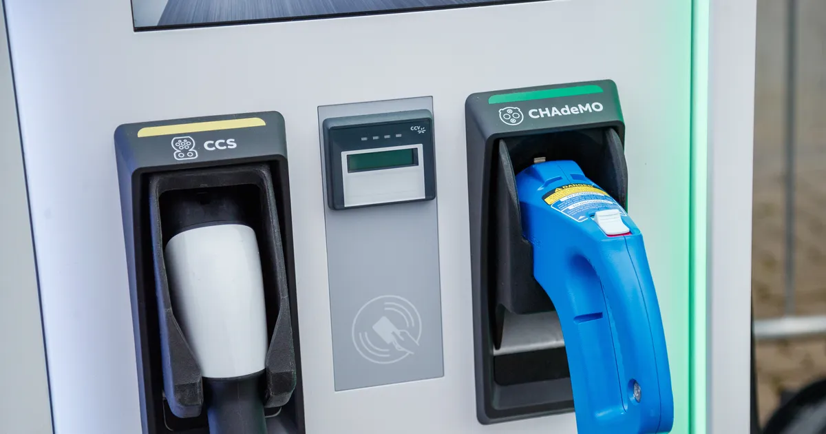 «ULME!» ⟩ Tallinlane sai elektriauto laadimise eest enneolematult suure arve