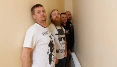 PUNGISKANDAAL EESTIS ⟩ Punkansambli ninamees ähvardas noori punkareid peksu ja pipragaasiga