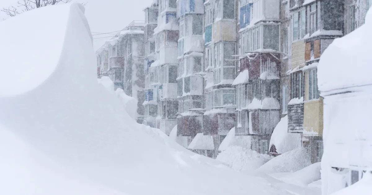 Mitme meetri paksune lumikate seiskas Kamtšatkal elutegevuse - Maailm - Postimees.ee