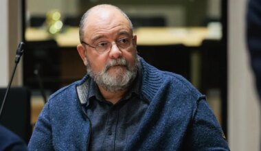 Narva opositsioon jättis Stalnuhhini taas palgata, kuid volikogu juhi kohalt teda tagandada ei suutnud