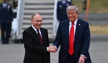 JÜRI KOTŠINEV ⟩ Kas NATO lõhenemisel avab Putin teise rinde?