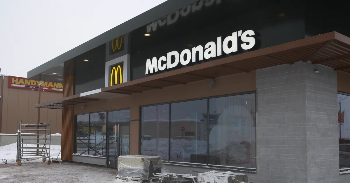 Purjus peaga Tartu McDonald’si sisse sõitnud noore juhi osas menetlust ei alustatud
