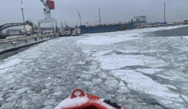 Transpordiamet saatis jäämurdja Sillamäe sadamat lahti hoidma