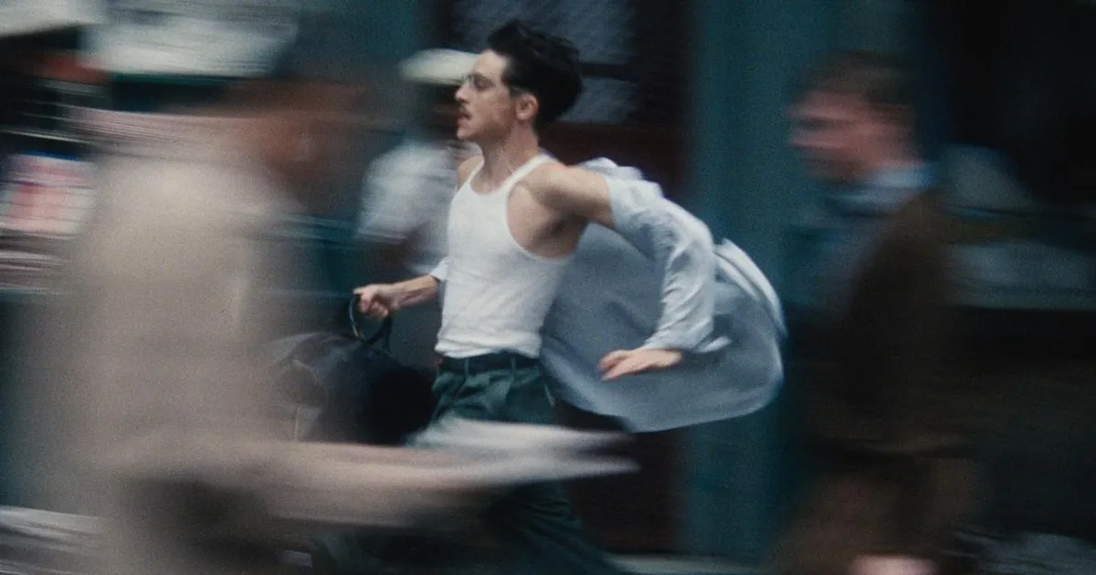 ARVUSTUS ⟩ ​Timothée Chalamet Oscari-väärilises rollis: geenius või enesehävitaja?