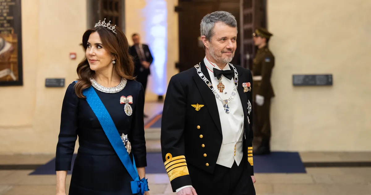 FOTOD ⟩ Taani kuninganna tegi Eesti visiidil tähendusrikka moeavalduse - Postimees