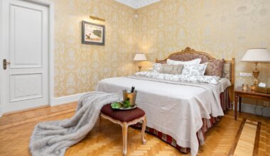 LUMMAV LUKSUS ⟩ Piilu sisse! Viimsis on müügil Reformierakonna poliitikule kuulunud uhke villa