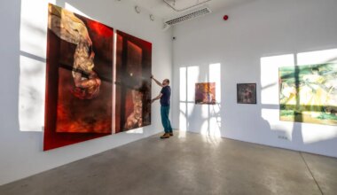 Balti riikide noorte kunstnike näitusel satub vaataja metsa