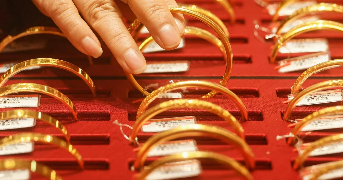 Kulla pöörased 12 kuud