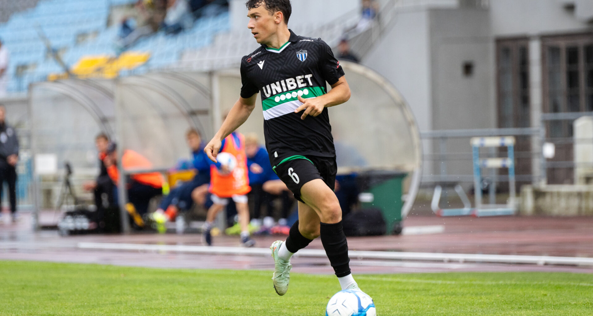 Kogenud kaitsja tutvustas end Harjule väravaga, soomlaste vastu testiti kolme välismaalast