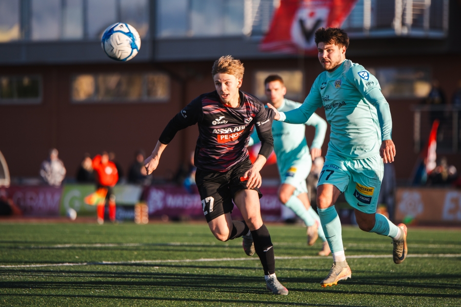 Esimesel poolajal kindlalt alla jäänud Viimsi tegi Kuressaarele ikkagi tagasi  (Manucho on tagasi Maardus)