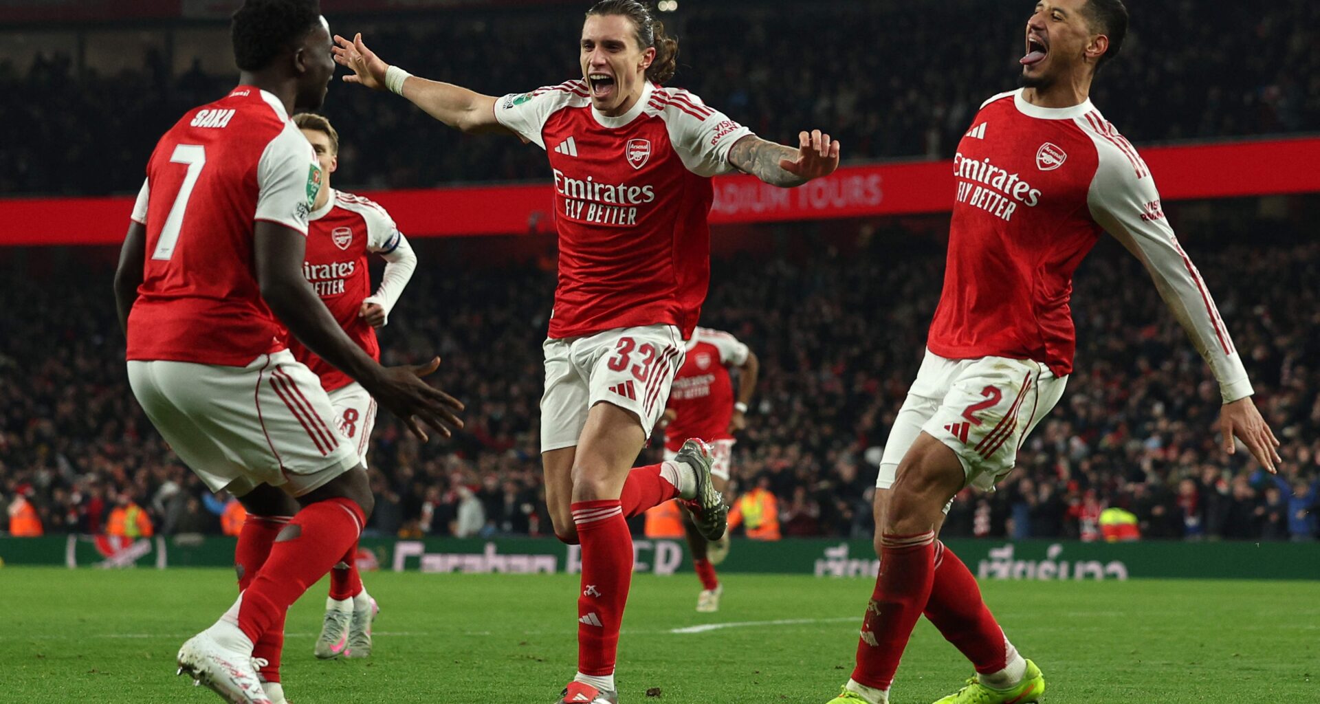 Inglismaa valitseb teist aastat tähtsat võidujooksu, teiseks trügib suurüllataja