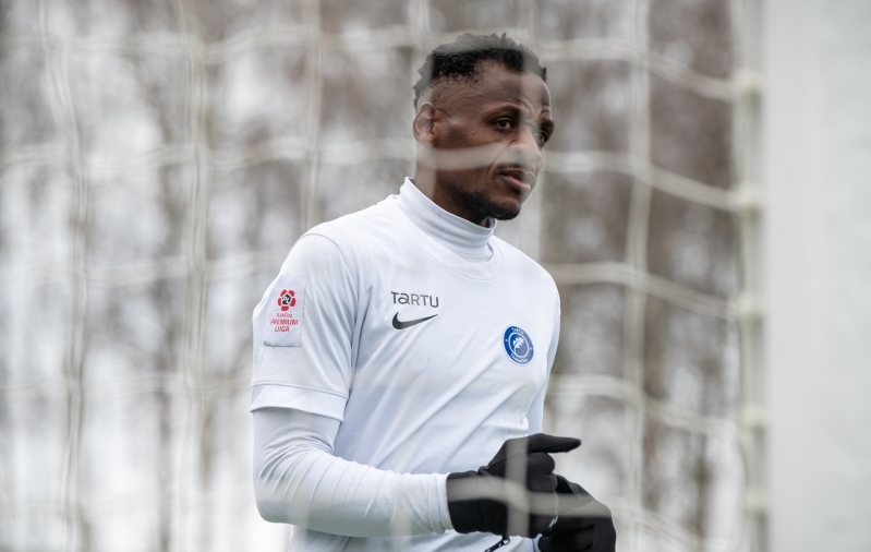 Tammekast lahkus kaks välismängijat, kellest üks siirdus Maldiivide kõrgliigasse