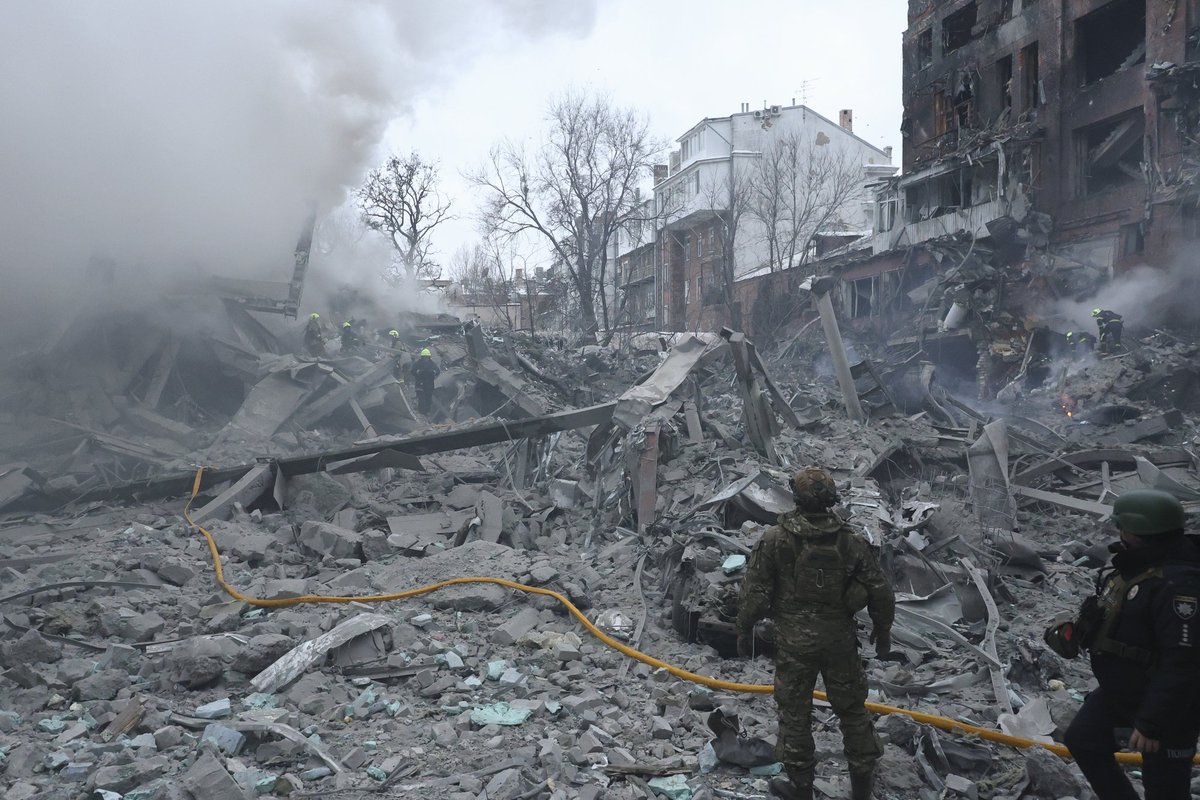 SÕJAPÄEVIK (1409. päev) | Kindral Budanovi presidendikantselei juhiks tõusmine on märgiline