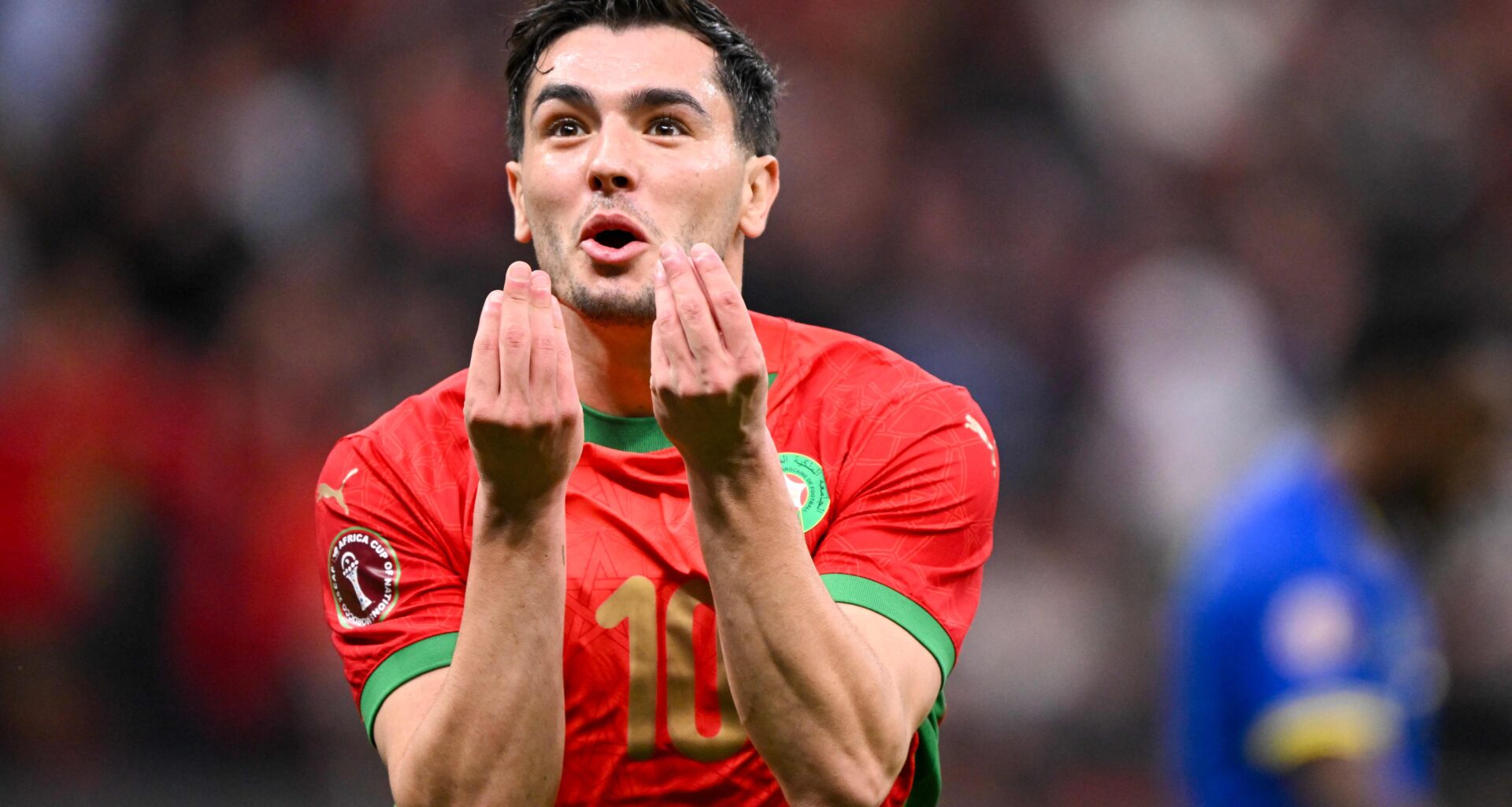 Värsked veerandfinalistid: võõrustajad päästis Real Madridi ründaja, Kamerun murdis needuse