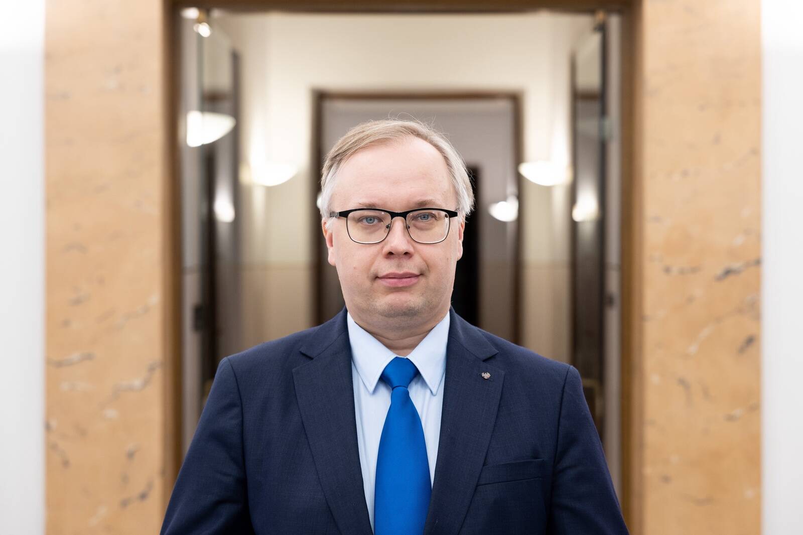 Eesti Panga ökonomist Peeter Luikmel räägib esmaspäeva hommikul raadios nafta hinnast.