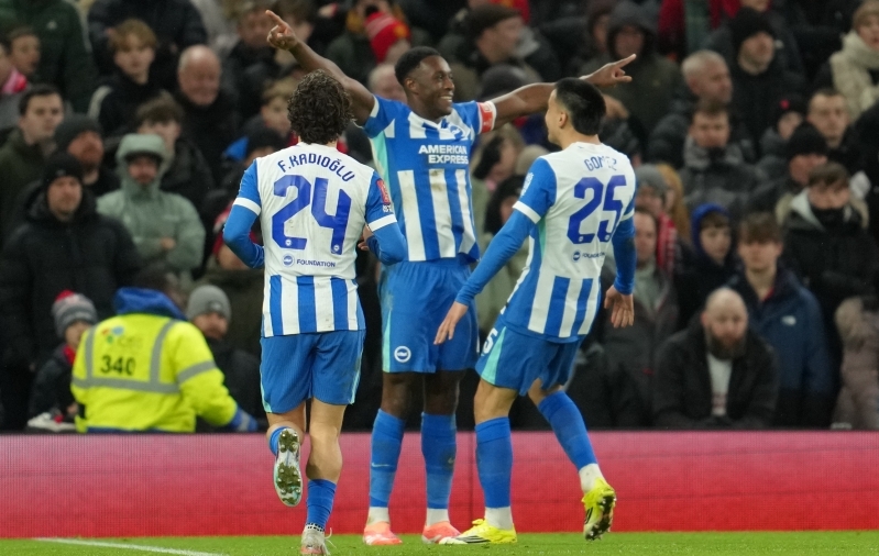 Danny Welbeck l&otilde;i Old Traffordil oma eksklubi Manchester Unitedi vastu v&otilde;iduv&auml;rava. Foto: Scanpix / Jon Super / AP Photo