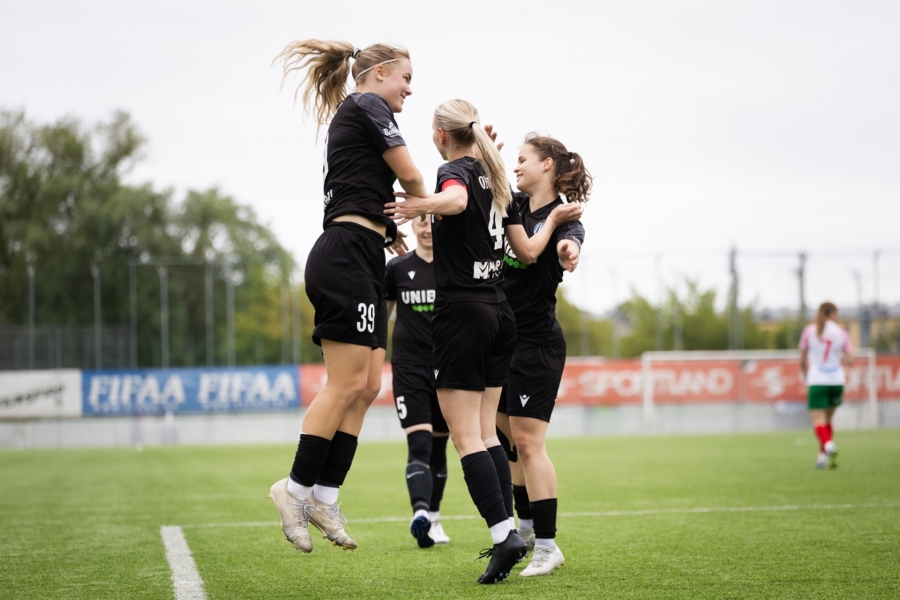 Jane Mirjam otsustas Flora kasuks. Foto: Katariina Peetson / jalgpall.ee