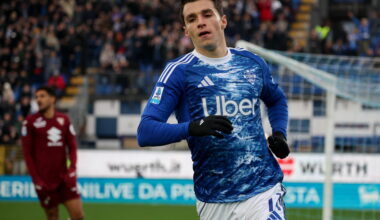 Douvikas, sett, mäng: järveäärne tenniseklubi hoiab tippe pinges