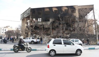 Sajandi veresaun? Tervishoiuministeeriumi allikate väitel tapeti Iraanis kahe päevaga 30 000 inimest