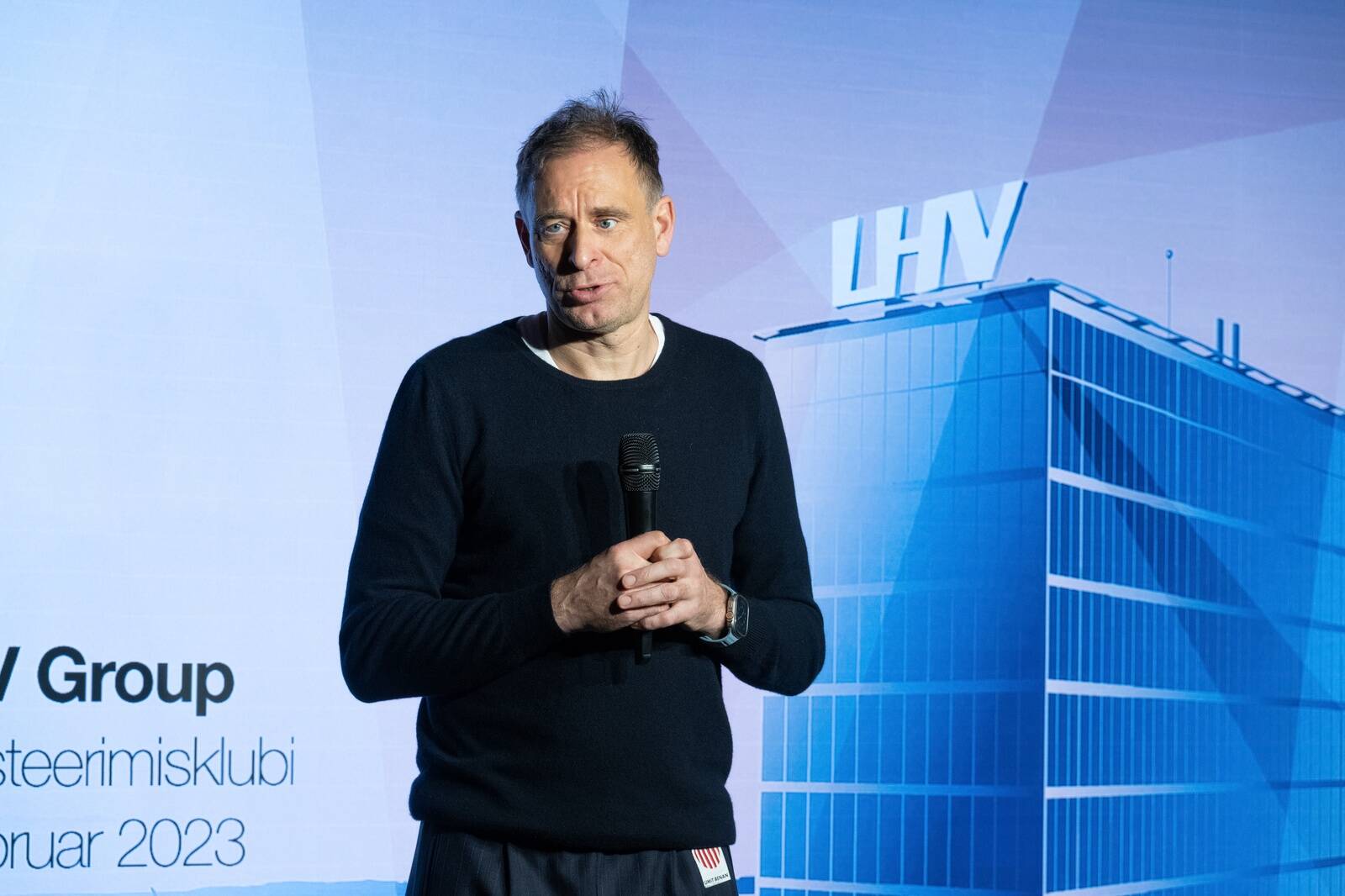 Neljapäeva hommikuprogrammis kõlab intervjuu LHV kaasasutaja Rain Lõhmusega, kes räägib LHV juhtimisvigadest, tehisintellektist ja investorite turvasadamast.