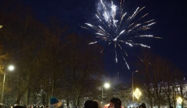 FOTOD | Rahvas on hoos! Tartus võeti uus aasta vastu kontserdiga Vabaduse puiesteel