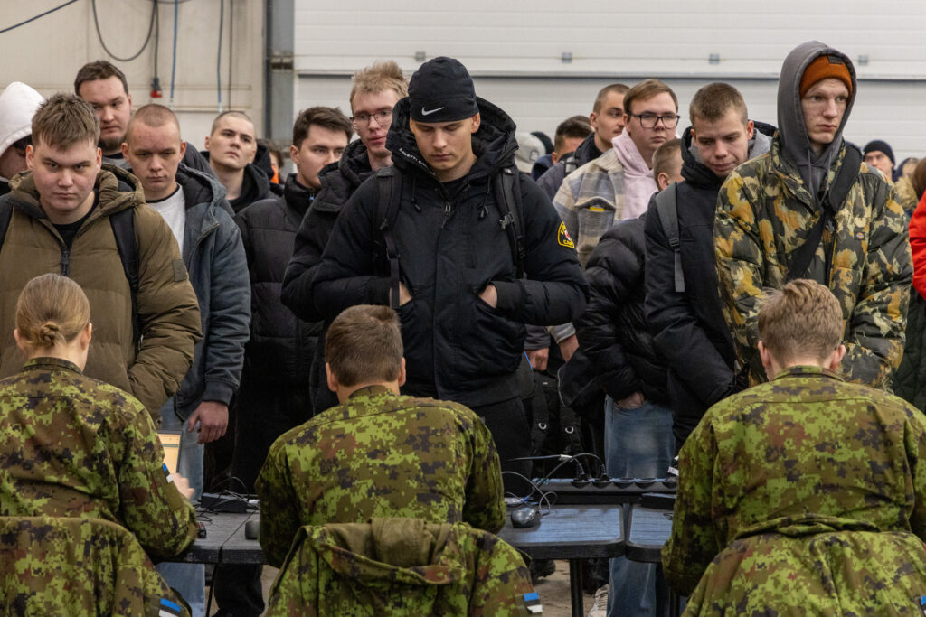 Kaitseväes alustas teenistust ligi 500 talvise kutse ajateenijat – Kaitsevägi
