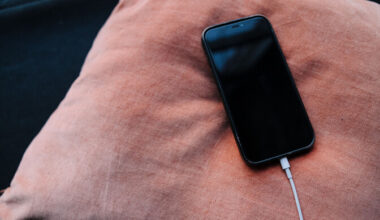 Elisa ja Telia sõnul võib mobiilioperaatori ülikiire vahetus tekitada segadust | Majandus