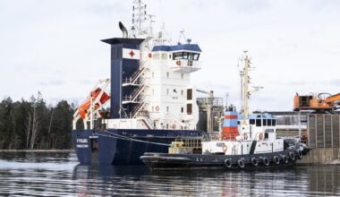 Soome leht: kaablikahjustamises kahtlustatava laeva ainus vahistatud meremees liitus meeskonnaga Peterburis