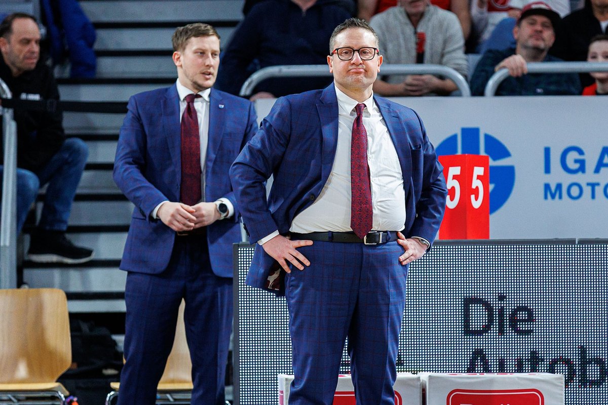 Brett Nõmme koduklubi peatreener pani keset hooaega ameti maha