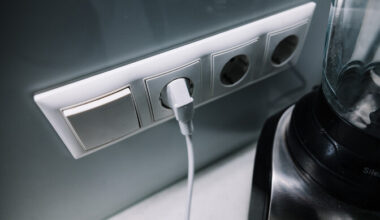 Niigi kõrge elektrihind kasvab teisipäeval veelgi | Eesti