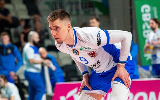 Täht kogus AÜE-s lausa 32 punkti, Laak vedas naiskonna poolfinaali | Võrkpall