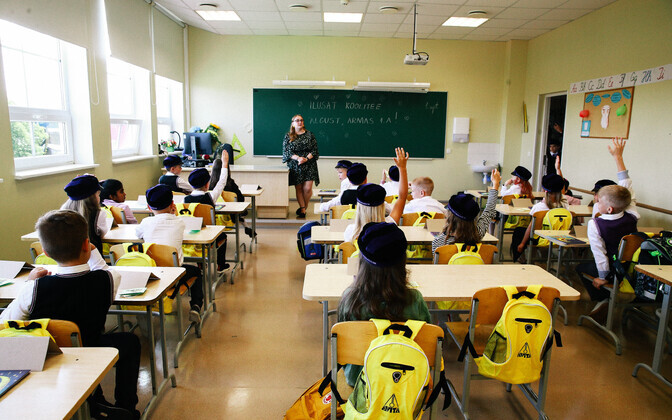 Õpetajate puudus ja venekeelne keskkond pidurdavad Narvas eestikeelset õpet | Haridus