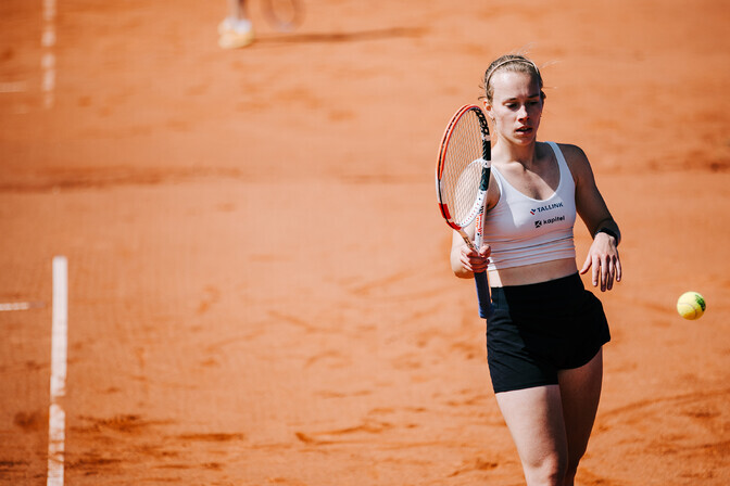 Malõgina langes mõlemas mänguliigis välja | Tennis