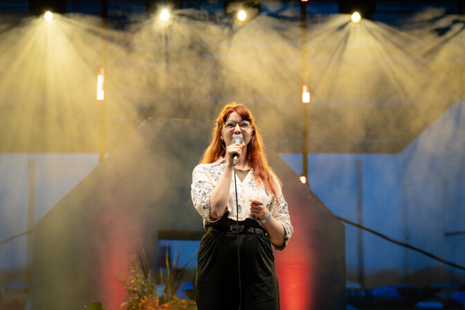 Kahekordne luuleprõmmu meister Mari-Liis Müürsepp avaldas uue luulekogu | Kirjandus