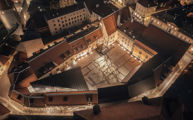 Kübar: Linnateatrisse on piletite saamine praegu tõesti keeruline | Eesti