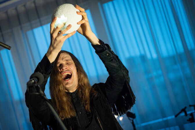 Kristjan Kannukene avas Viimsi Artiumis kümme aastat küpsenud projekti | Muusika