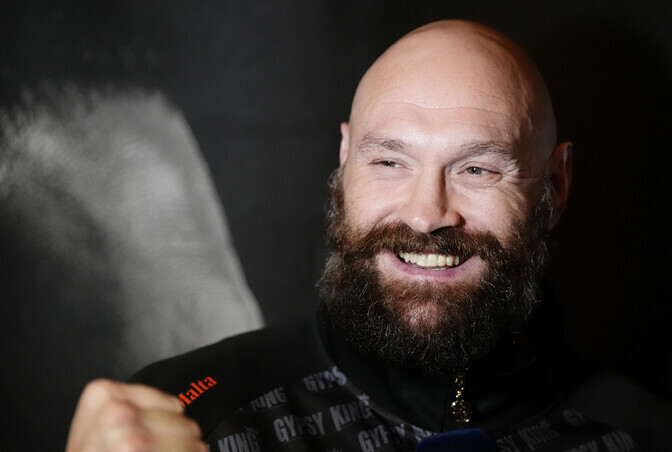 Tyson Fury naaseb ikkagi poksiringi | Poks