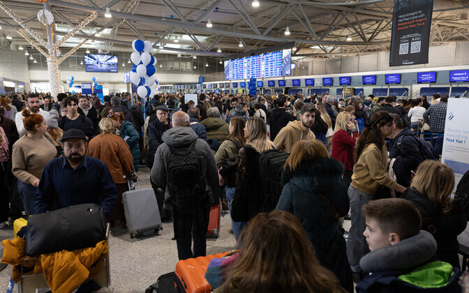 Tehniline rike halvas Kreeka lennuliikluse | Välismaa