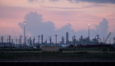 Trump: Venezuela annab USA-le ligi 50 miljonit barrelit naftat | Välismaa