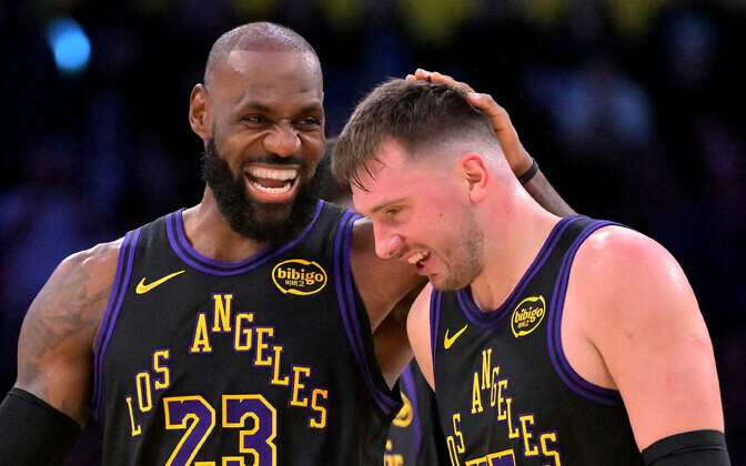 James ja Doncic viskasid kumbki 30 punkti | Korvpall