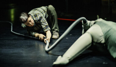 Kanti Gildi Saalis jõuab Eesti publiku ette Kristina Normani uus dokumentaallavastus | Teater