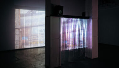 Pildid: EKKM-is avati EKA fotograafia eriala tudengite näitus "Kus te? Me kursis." | Kunst