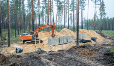 Kaitserajatiste seadusemuudatused said põhiõiguste riive tõttu külge tähtaja | Eesti