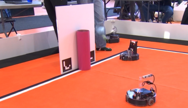 Tartus panid noored teadushuvilised mõõtu võtma robotid | Eesti