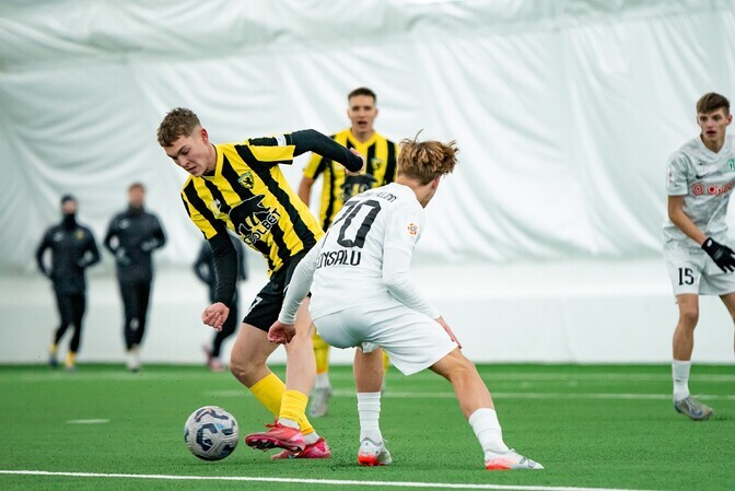 Vaprus ja Flora mängisid Taliturniiri avaringis viiki | Jalgpall