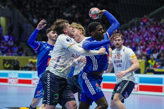 Tiitlikaitsja Prantsusmaa alagrupis ei eksinud | Käsipall