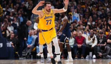 Nii Lakers kui Rockets väljusid 16-punktilisest kaotusseisust võidukalt | Korvpall