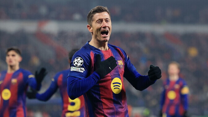 Lewandowski lõi värava mõlemale meeskonnale ja Barcelona võitis | Jalgpall