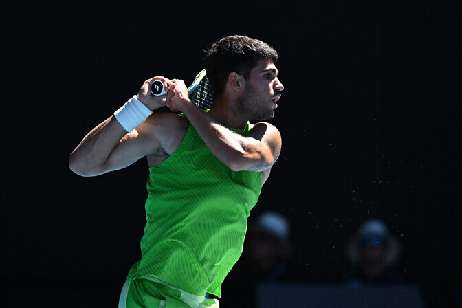 Esireketid jätkasid Austraalia lahtistel settigi kaotamata | Tennis