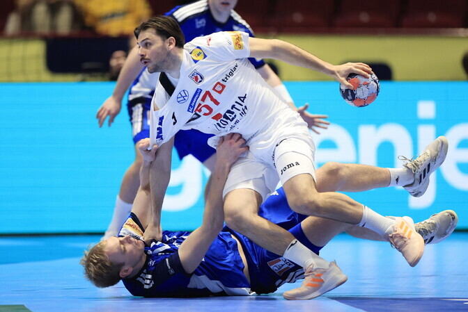 Islandi käsipallurid said napi kaotuse, Rootsil täisedu | Käsipall